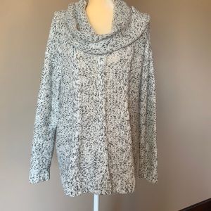 Kensie Grey tweed sweater